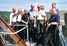 Gruppenbild auf dem Turm der Eckartsburg